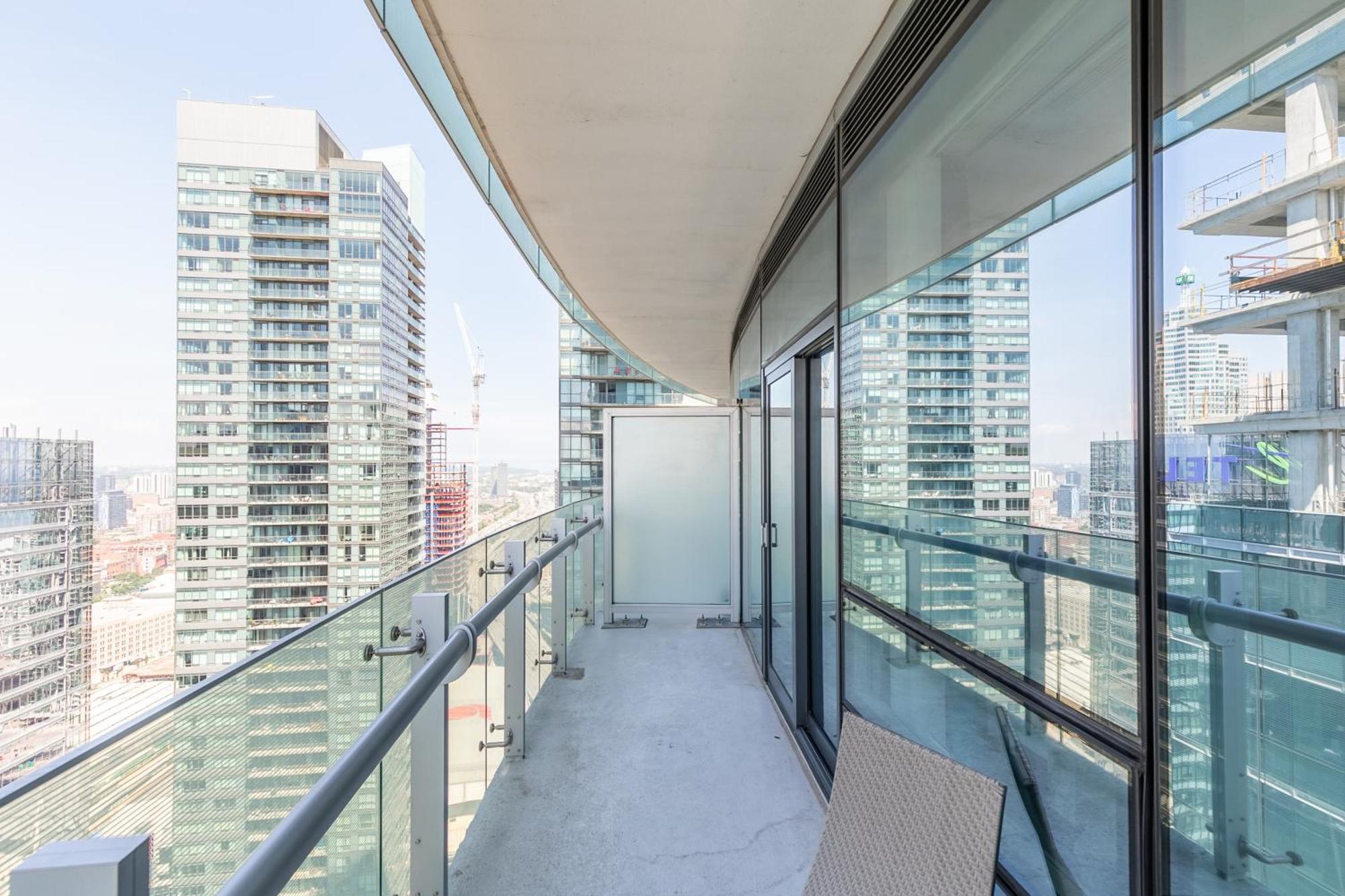 Globalstay Gorgeous Downtown Apartment Toronto Exterior photo